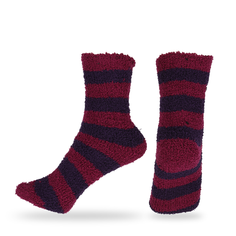 Custom super soft feather yarn low-gauge winter thermal warm fuzzy indoor floor socks 