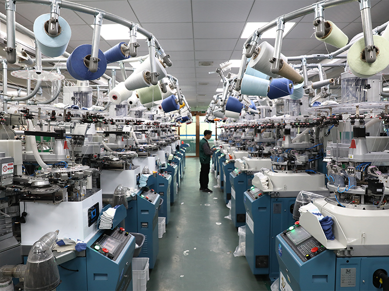 Multi-functional Integrated Knitting-machines Workshop
