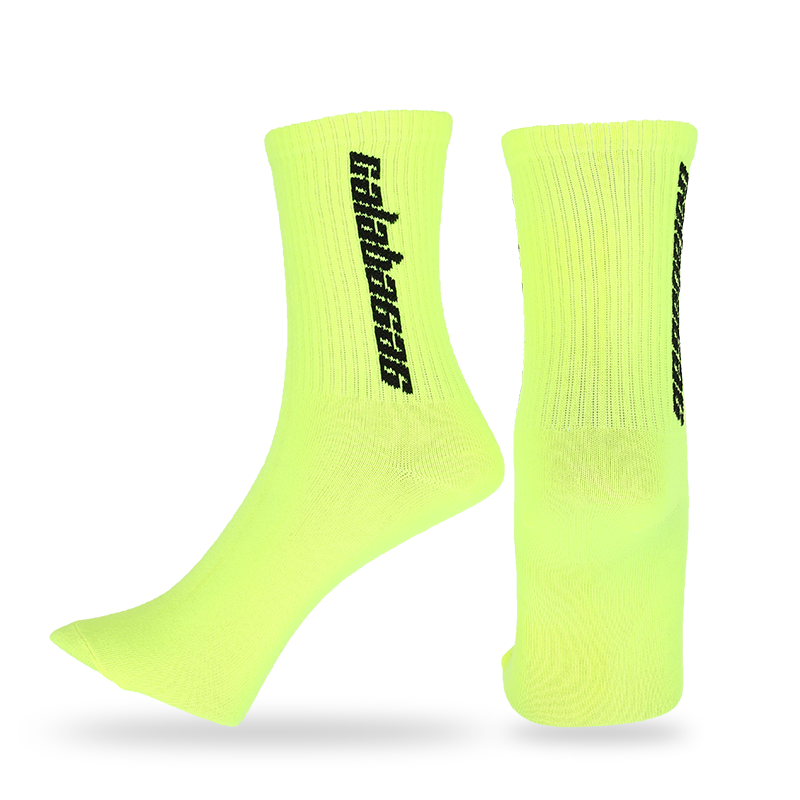 Wholesale men casual sport quarter socks with stay-up technology