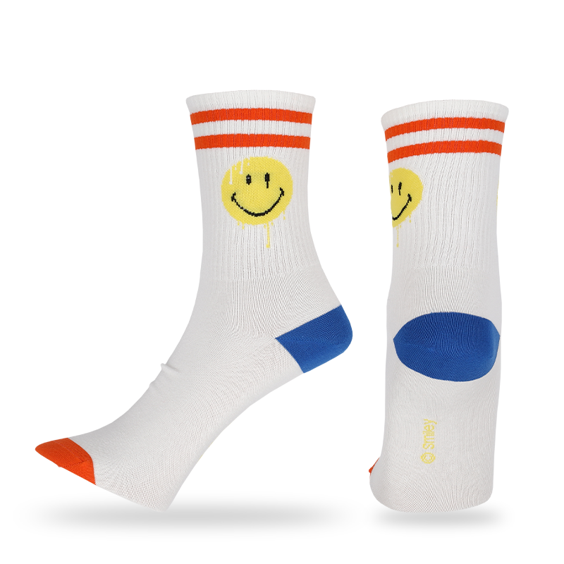 Men fashion smiley emoji faces pattern quarter casual socks ,which are made with high quality cotton,so socks are soft,comfortable,durable,breathable and warm.