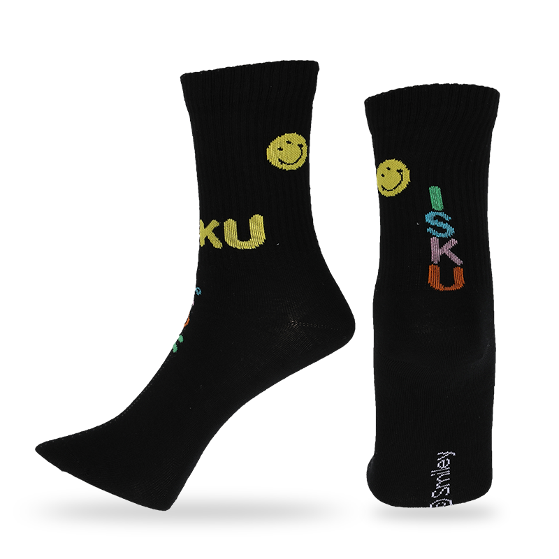 Men fashion smiley emoji faces pattern quarter casual socks ,which are made with high quality cotton,so socks are soft,comfortable,durable,breathable and warm.