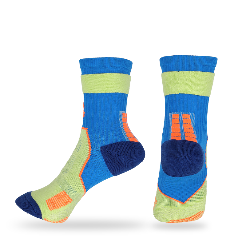 Freestyle cushion athletic basketball socks with stay-up technology,arch support and breathable mesh design