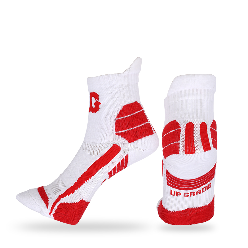 Freestyle pile athletic socks with stay-up technology,arch support and breathable mesh design